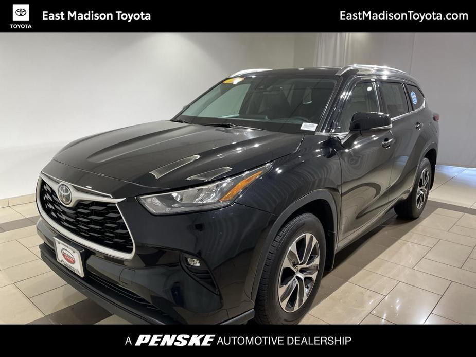 used 2020 Toyota Highlander car, priced at $33,592