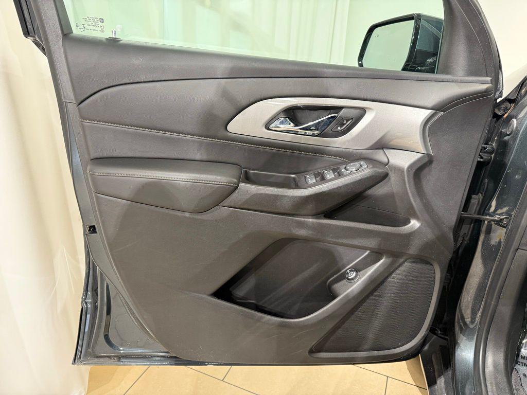 used 2020 Chevrolet Traverse car, priced at $19,683