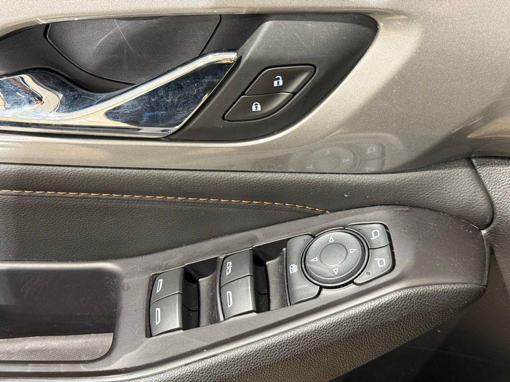used 2020 Chevrolet Traverse car, priced at $19,683