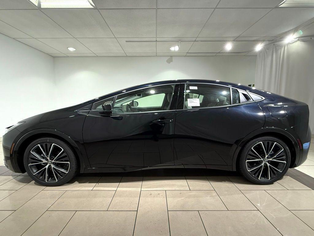 new 2024 Toyota Prius car, priced at $32,829