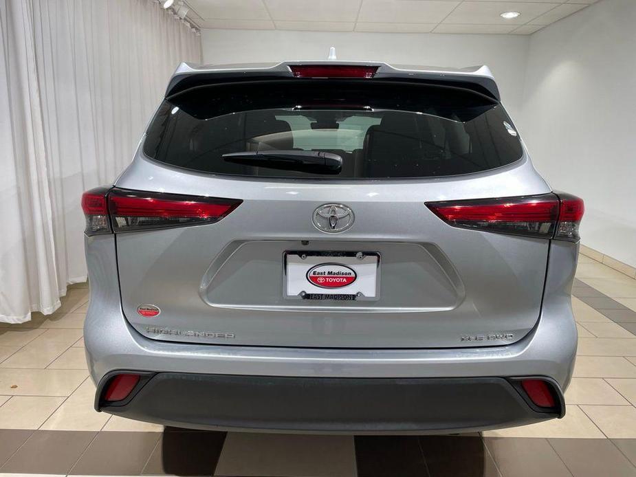 used 2021 Toyota Highlander car, priced at $38,703