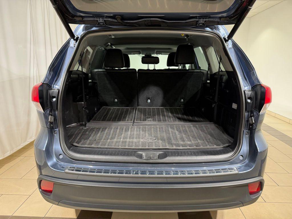 used 2018 Toyota Highlander car, priced at $27,882