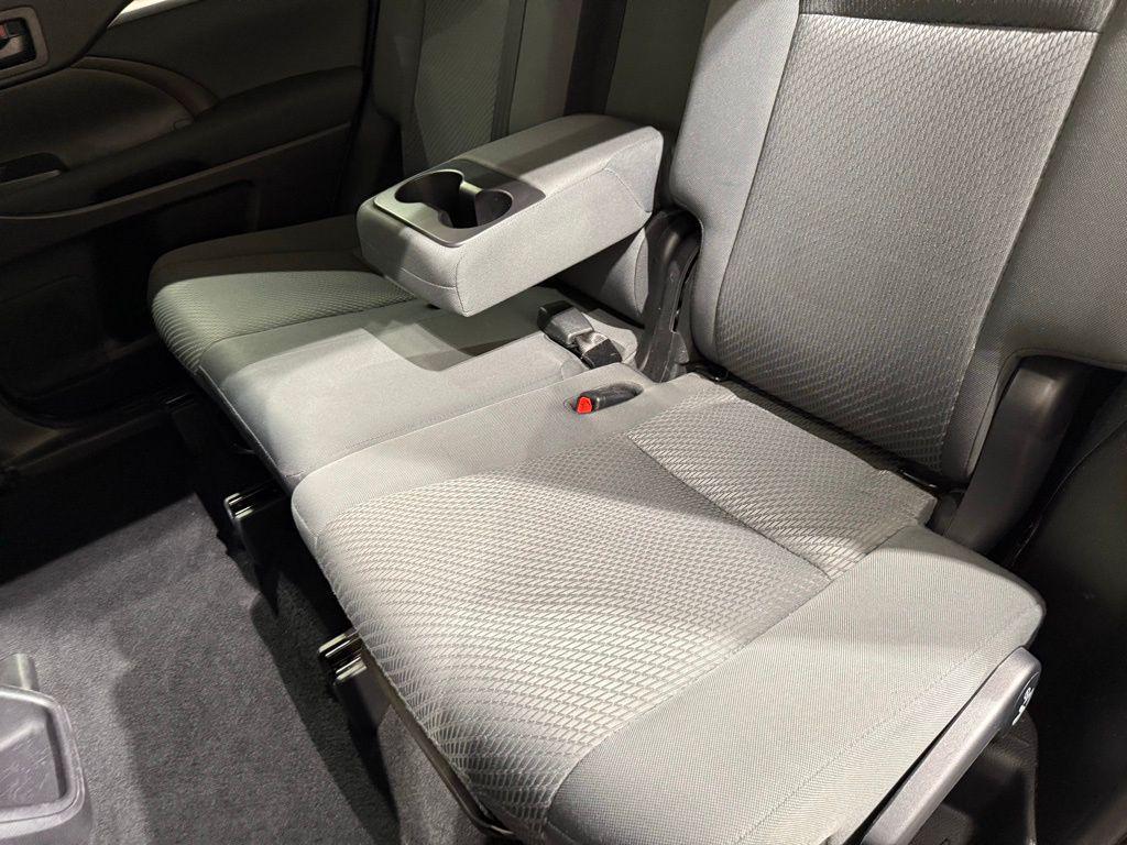 used 2019 Toyota Highlander car, priced at $25,992