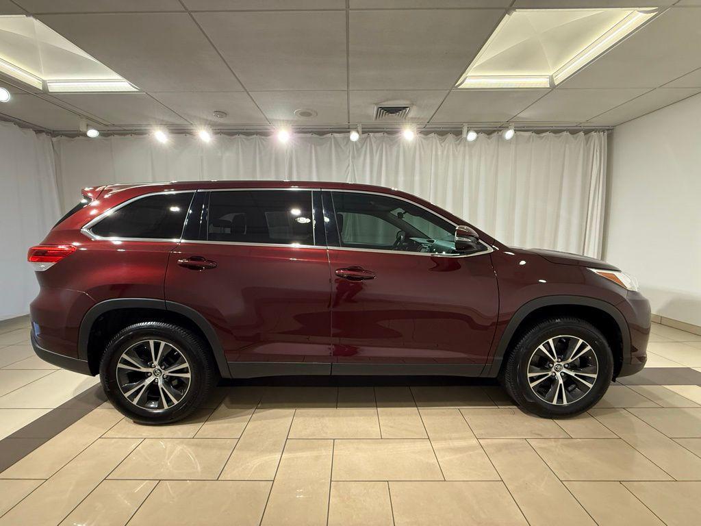 used 2019 Toyota Highlander car, priced at $25,992