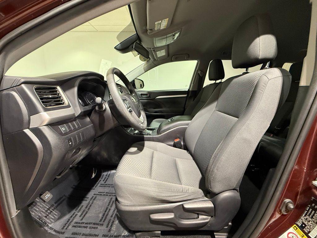 used 2019 Toyota Highlander car, priced at $25,992