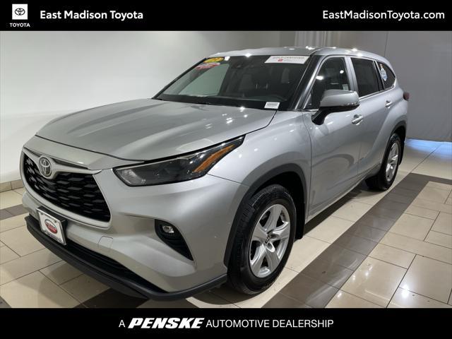 used 2023 Toyota Highlander car, priced at $36,514