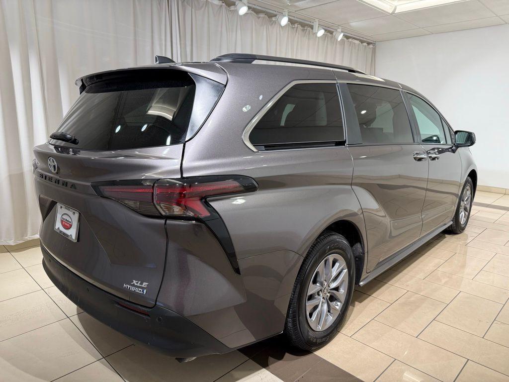 used 2024 Toyota Sienna car, priced at $49,972