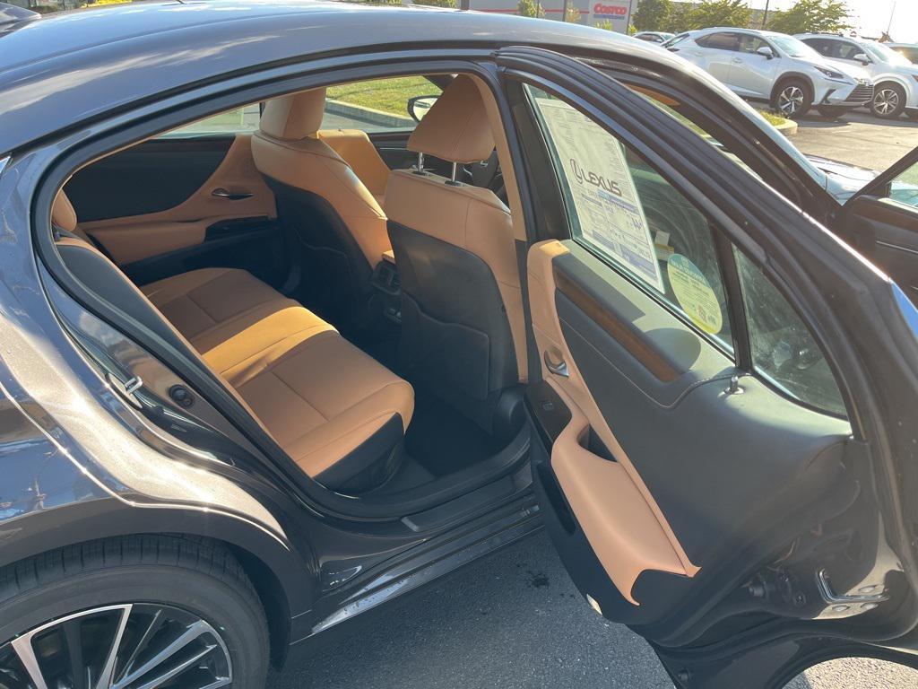 new 2025 Lexus ES 300h car, priced at $49,765