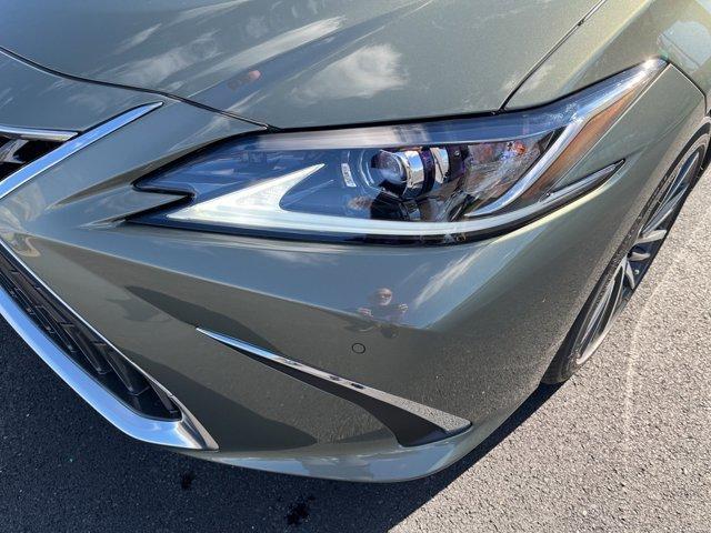 new 2025 Lexus ES 350 car, priced at $47,515