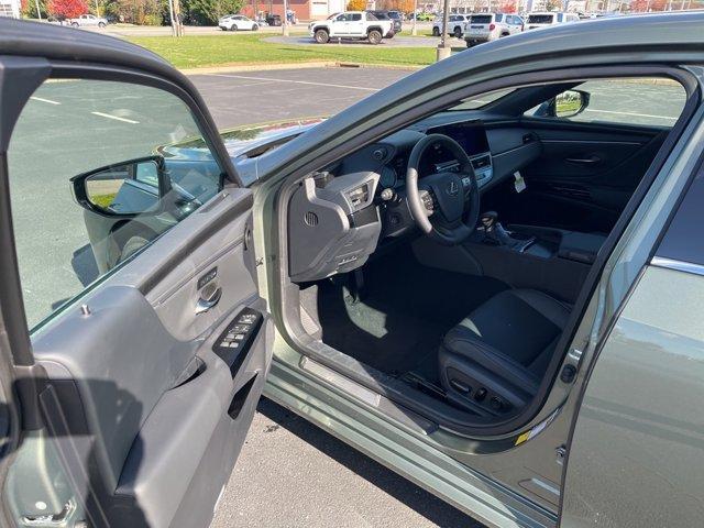 new 2025 Lexus ES 350 car, priced at $47,515