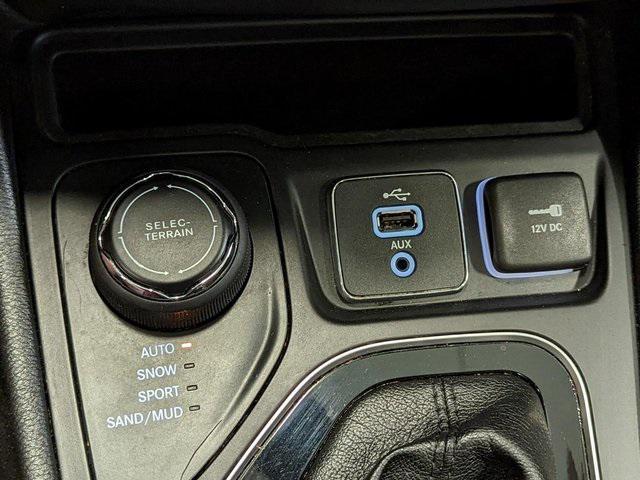 used 2019 Jeep Cherokee car, priced at $19,950