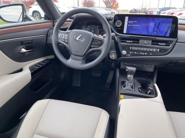 new 2025 Lexus ES 350 car, priced at $49,844