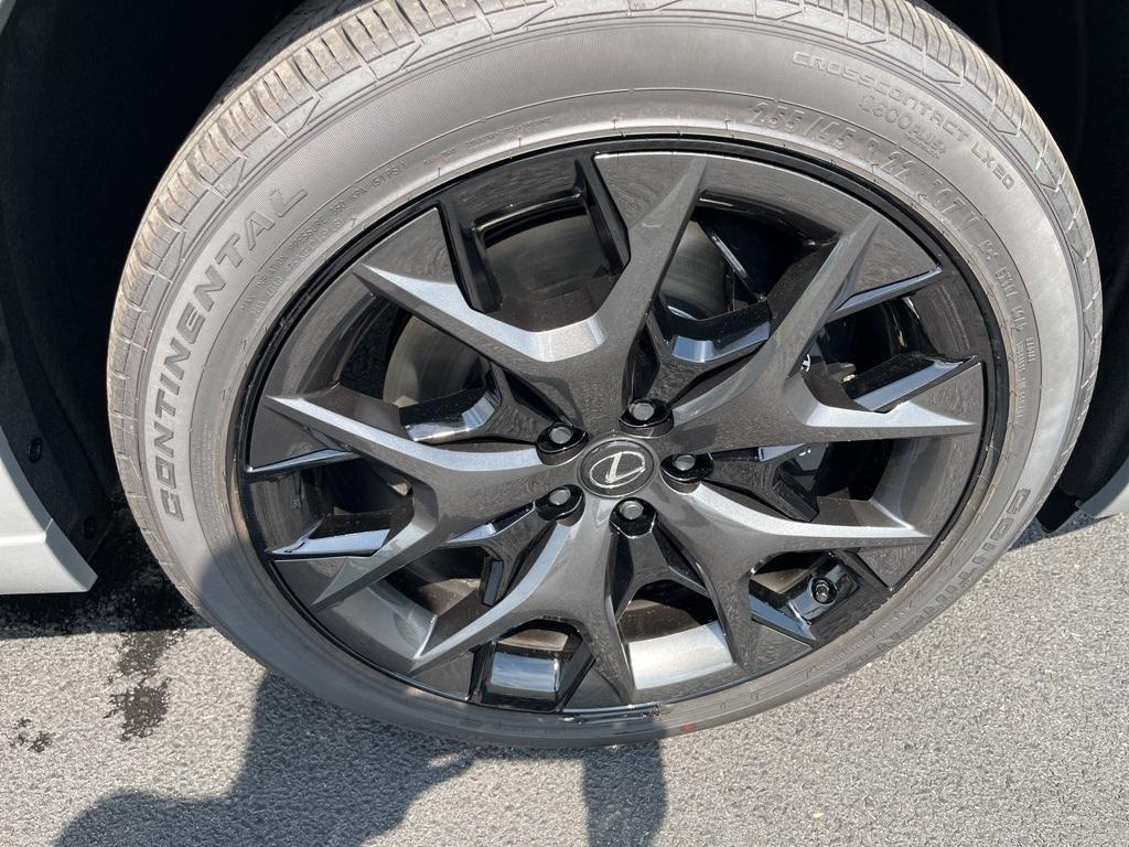 new 2025 Lexus TX 500h car