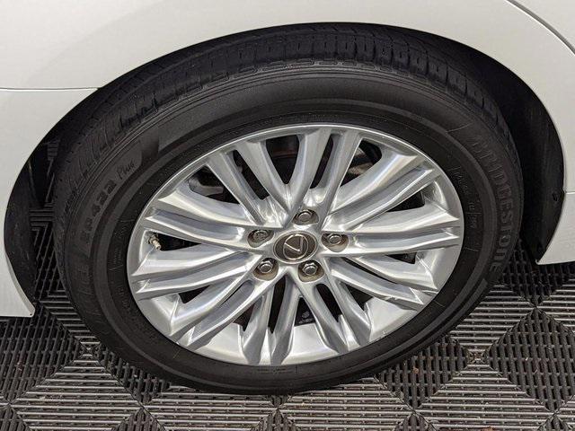 used 2014 Lexus ES 350 car, priced at $18,600