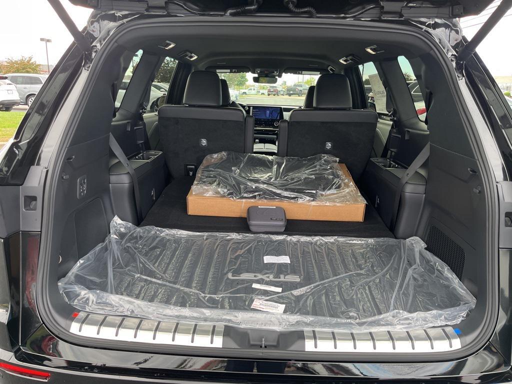 new 2026 Lexus TX 500h car, priced at $73,194