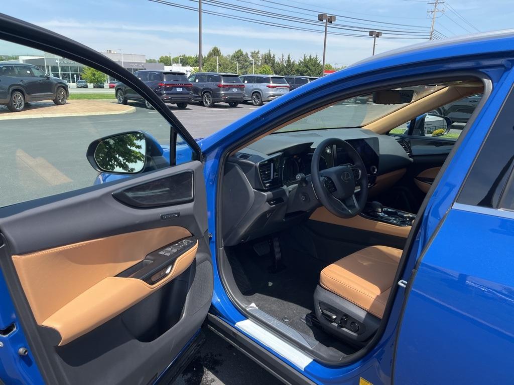 new 2025 Lexus NX 350 car