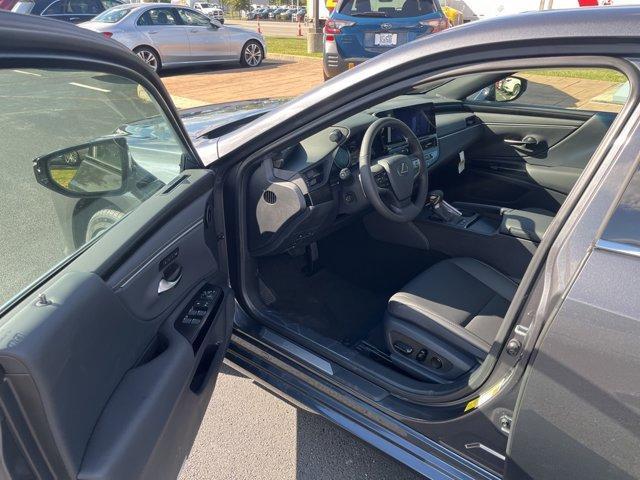 new 2025 Lexus ES 300h car, priced at $50,925