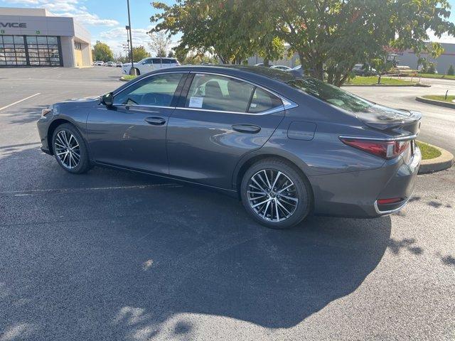 new 2025 Lexus ES 300h car, priced at $50,925