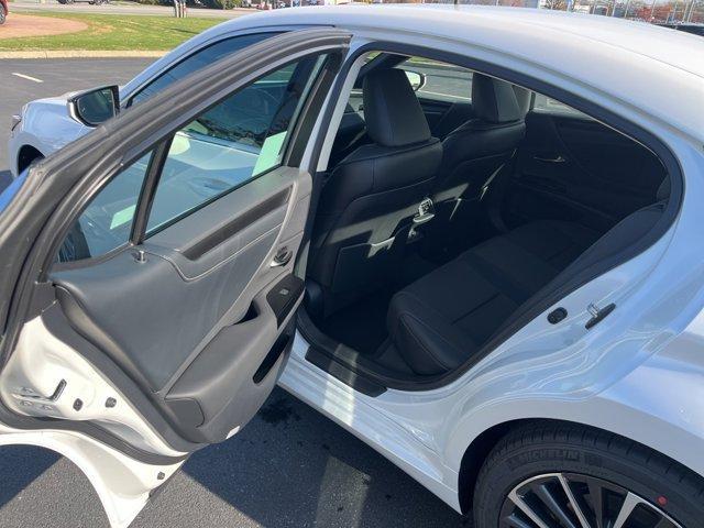 new 2025 Lexus ES 350 car, priced at $50,225