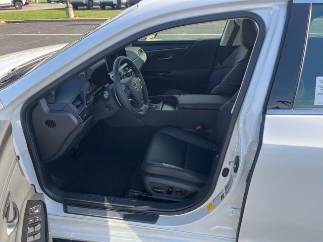 new 2025 Lexus ES 350 car, priced at $50,225