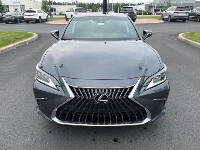 new 2025 Lexus ES 300h car, priced at $50,705