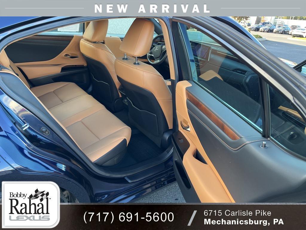 used 2025 Lexus ES 300h car, priced at $43,950