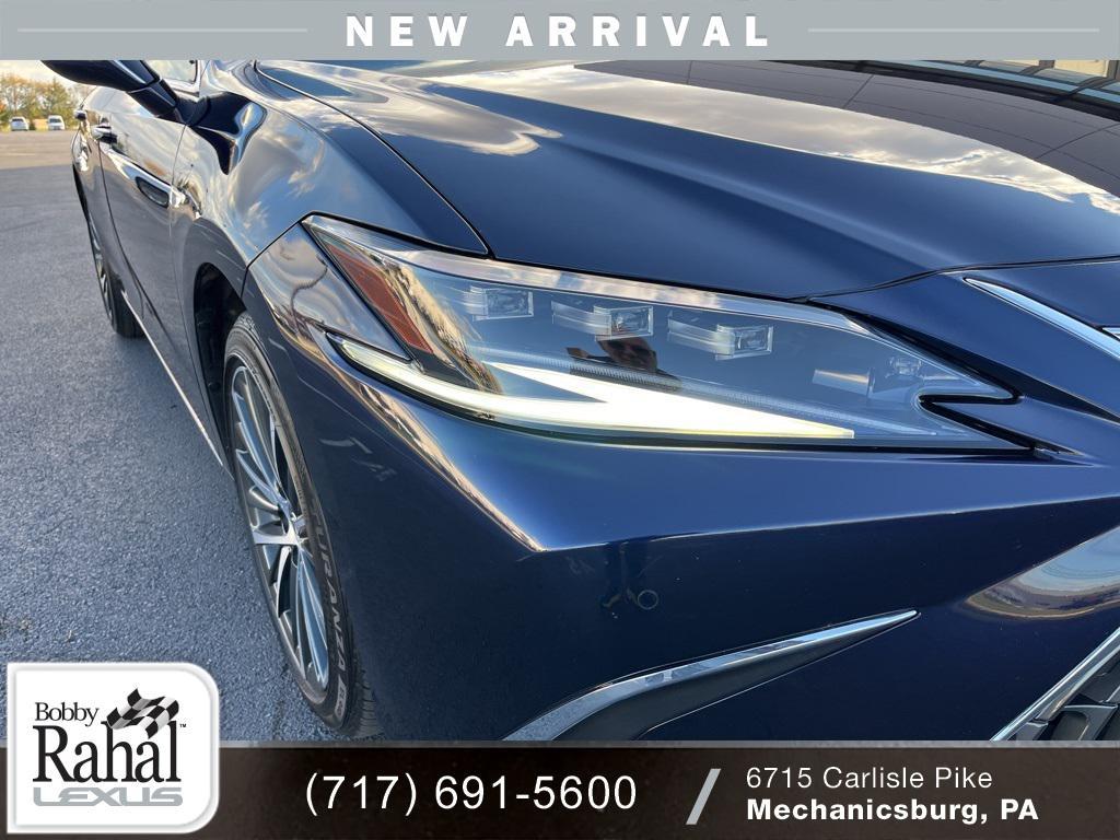 used 2025 Lexus ES 300h car, priced at $43,950