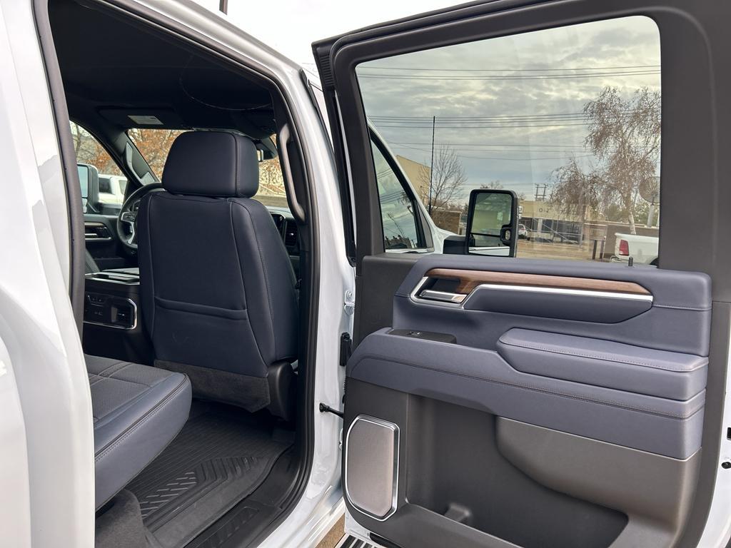 new 2026 Chevrolet Silverado 2500 car, priced at $80,160