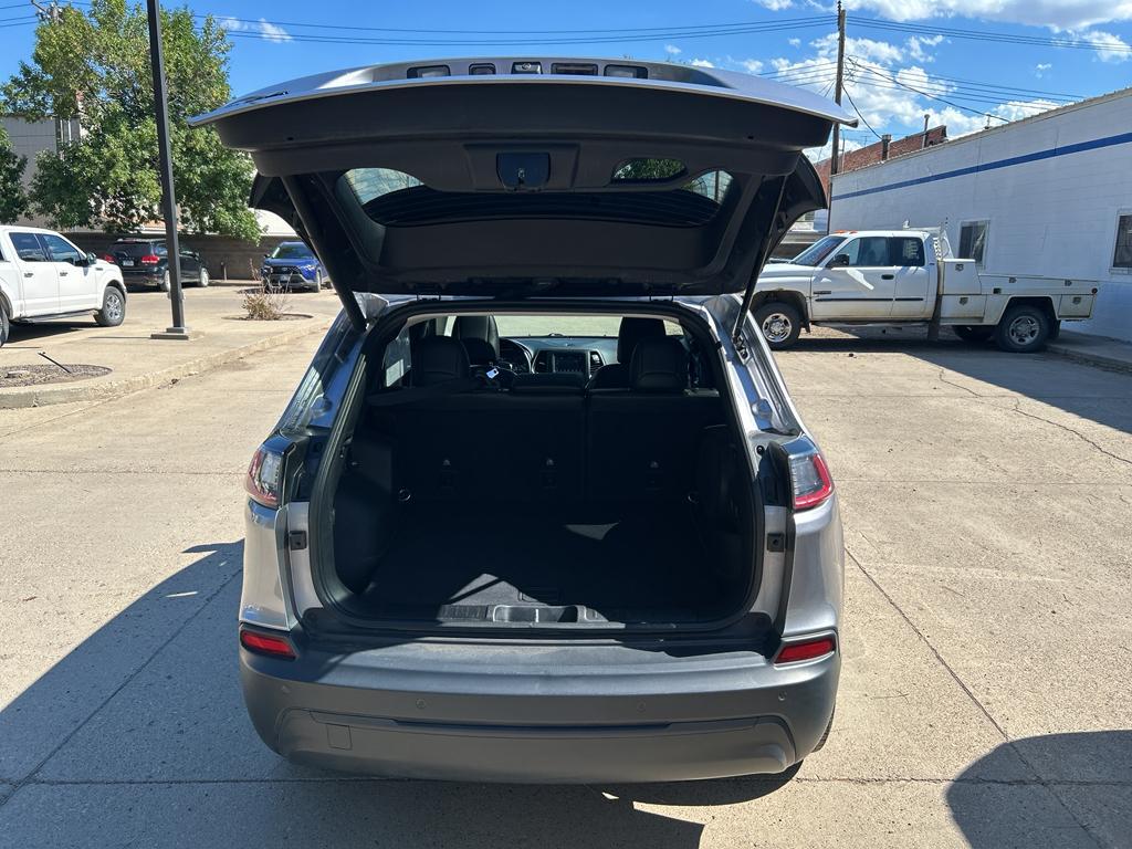 used 2020 Jeep Cherokee car