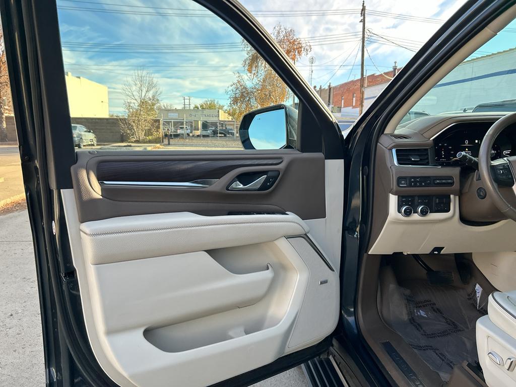 used 2022 GMC Yukon XL car