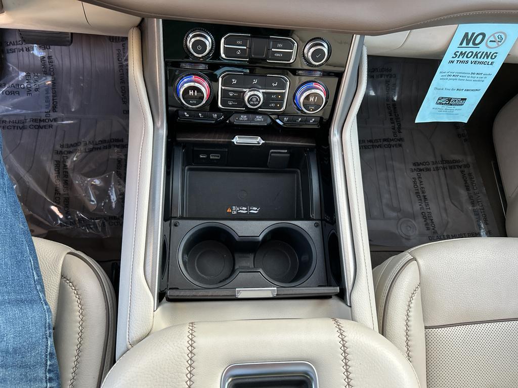 used 2022 GMC Yukon XL car