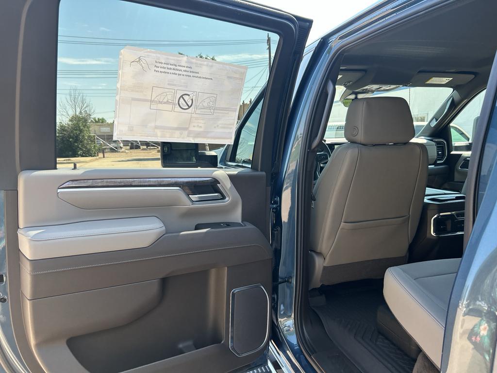 new 2025 Chevrolet Silverado 2500 car, priced at $72,690