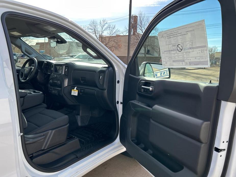 new 2024 Chevrolet Silverado 1500 car, priced at $43,665