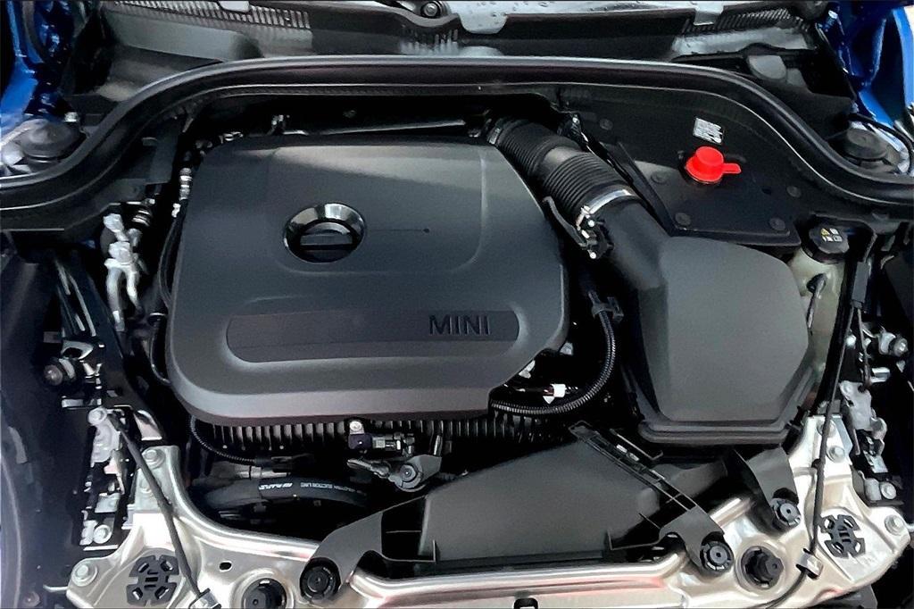 new 2025 MINI Hardtop car, priced at $37,810