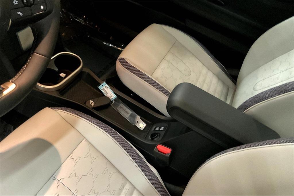new 2025 MINI Hardtop car, priced at $37,810