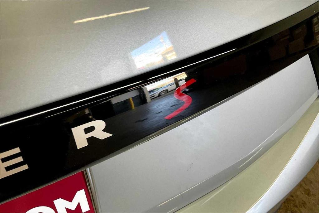used 2025 MINI Hardtop car, priced at $32,992