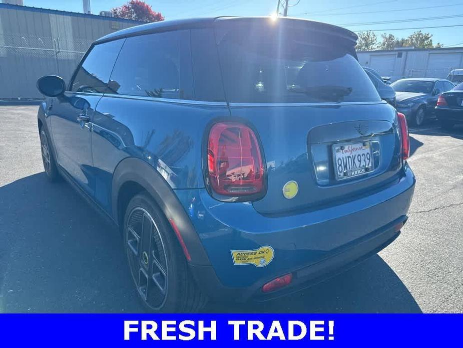 used 2022 MINI SE Hardtop car, priced at $21,359