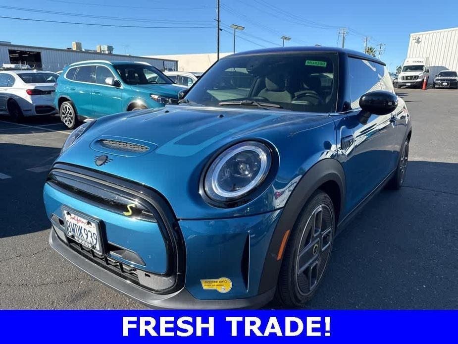 used 2022 MINI SE Hardtop car, priced at $20,990