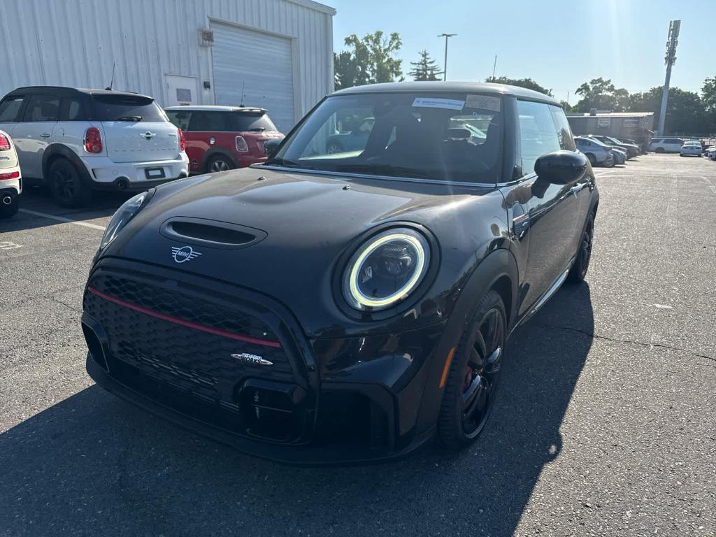 used 2023 MINI Hardtop car, priced at $33,993