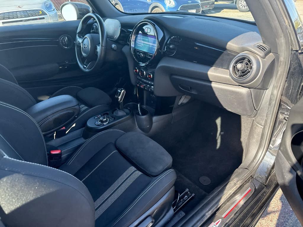 used 2023 MINI Hardtop car, priced at $33,993