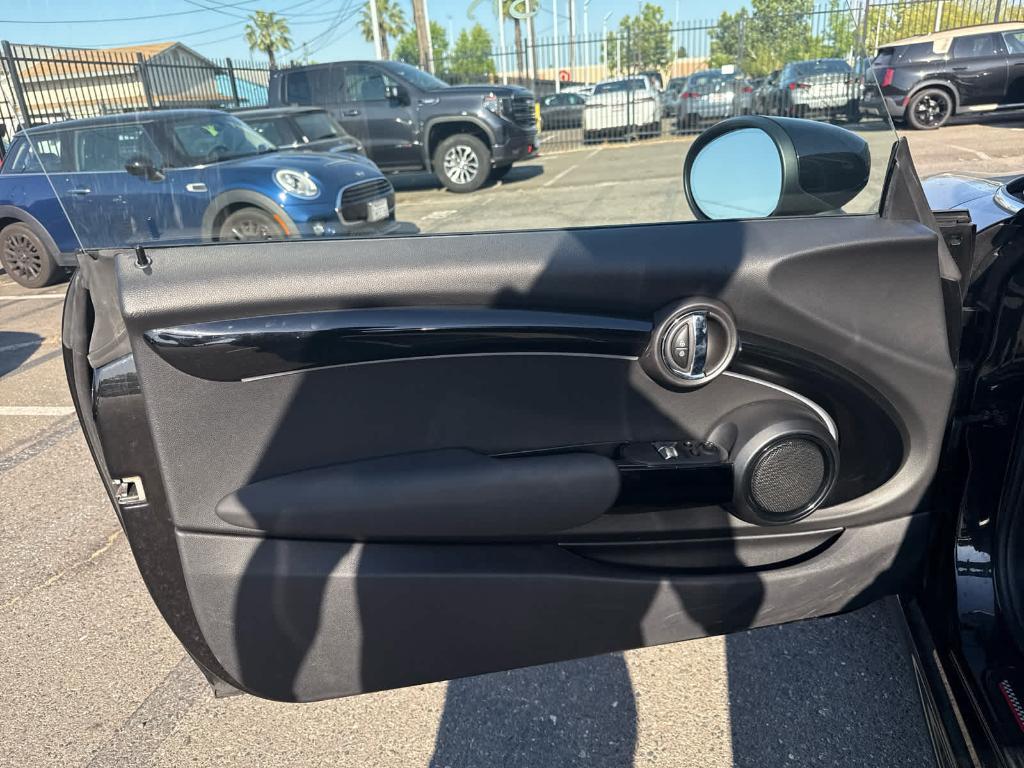 used 2023 MINI Hardtop car, priced at $33,993