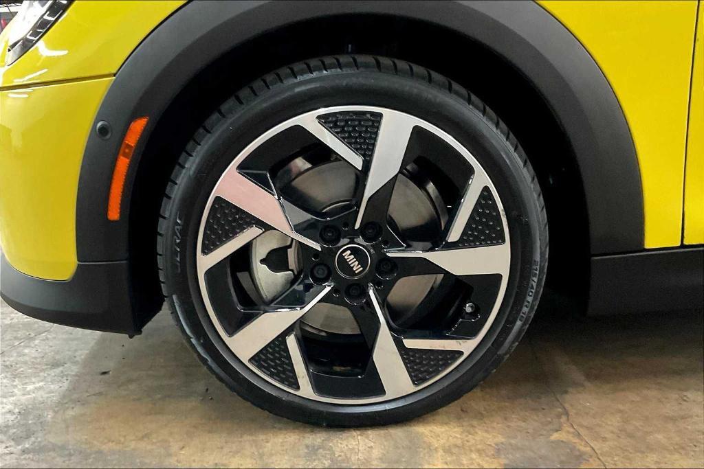 used 2025 MINI Hardtop car, priced at $31,991