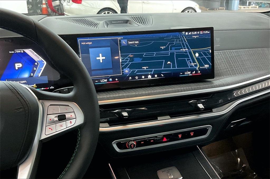 new 2025 BMW ALPINA XB7 car, priced at $159,695