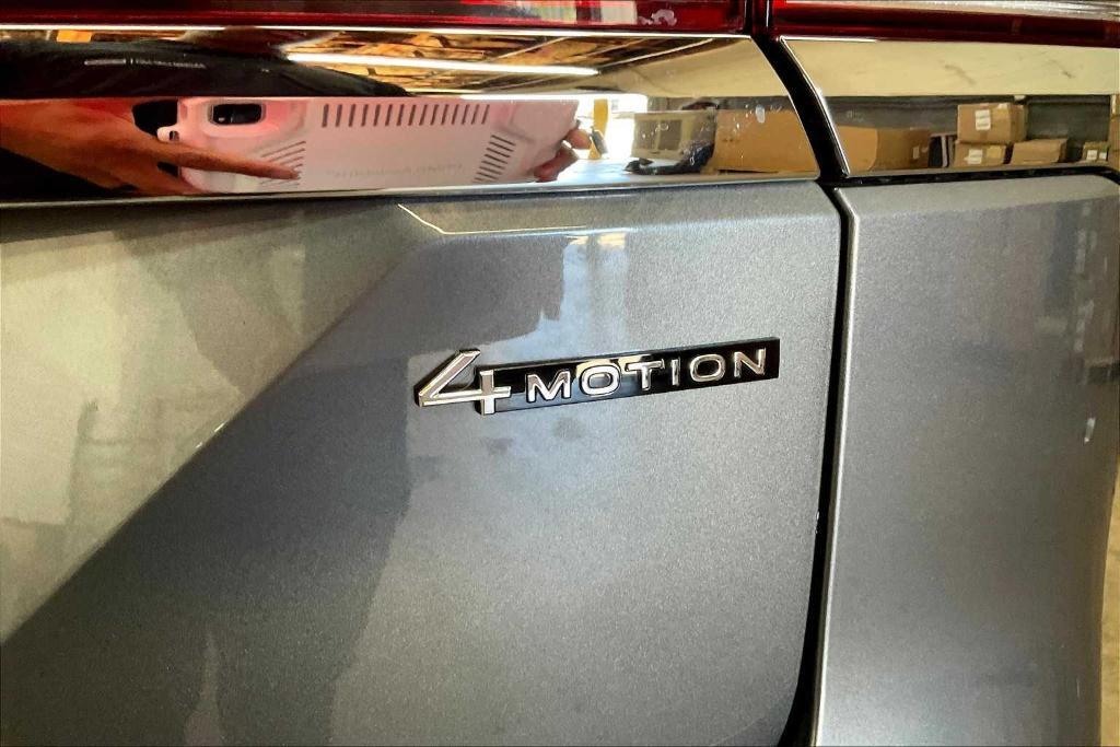 used 2024 Volkswagen Atlas car, priced at $44,694