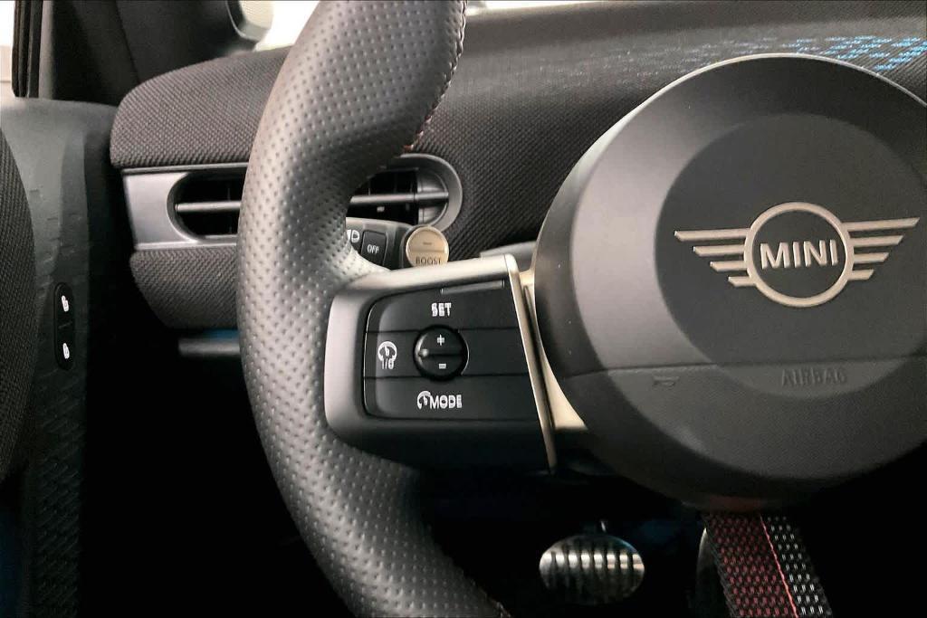 used 2025 MINI Hardtop car, priced at $36,696