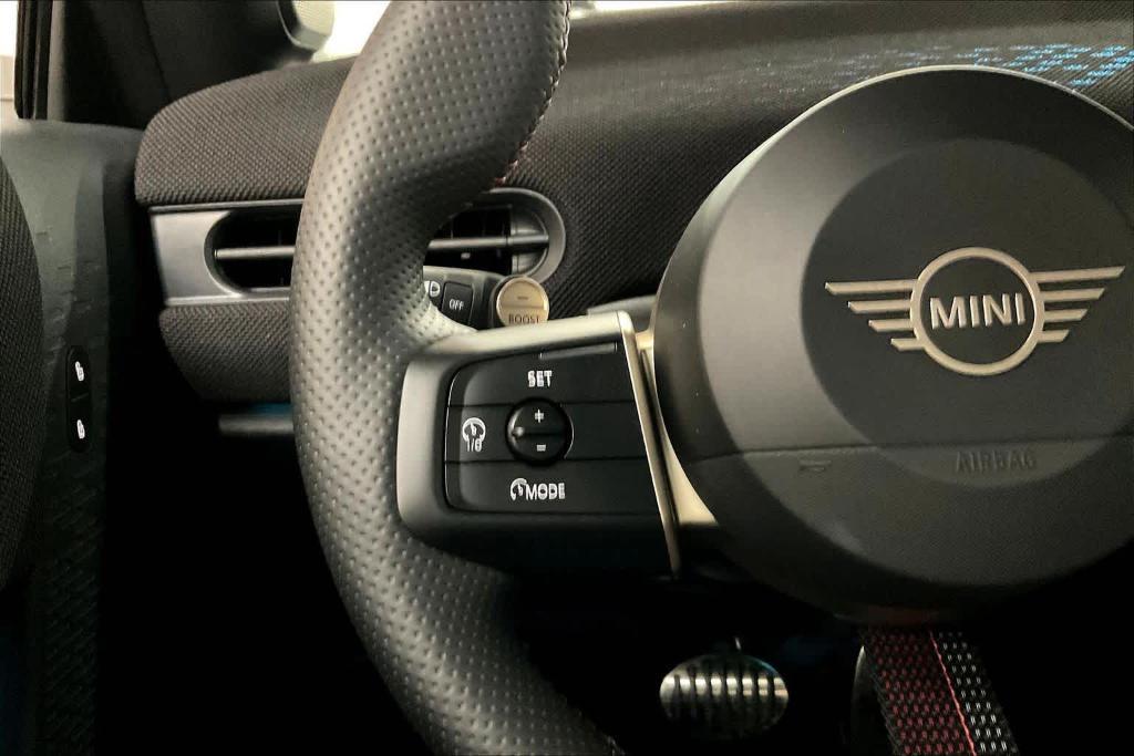used 2025 MINI Hardtop car, priced at $36,696