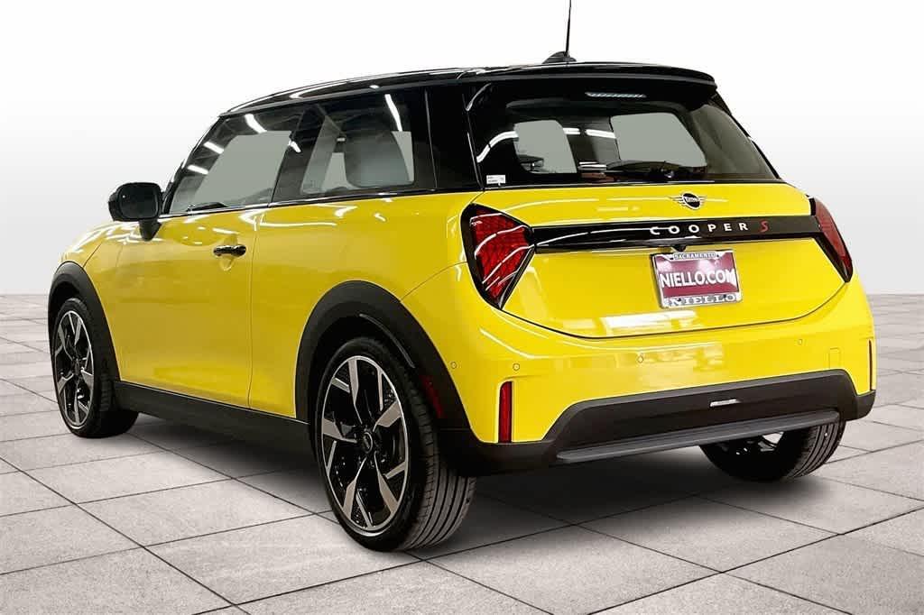 new 2025 MINI Hardtop car, priced at $37,490