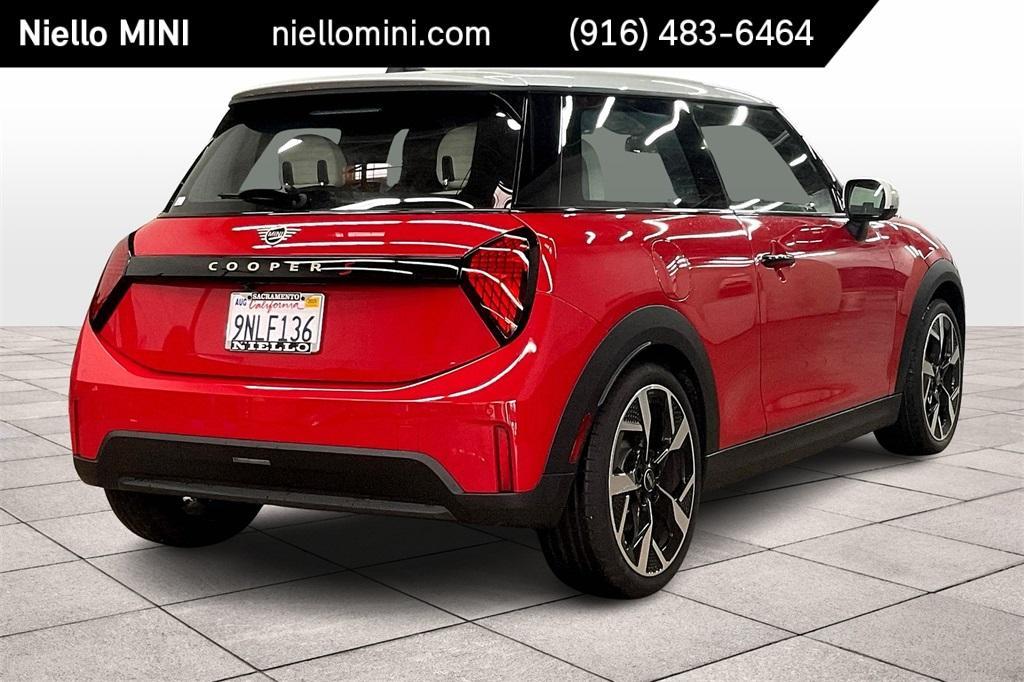 used 2025 MINI Hardtop car, priced at $32,992