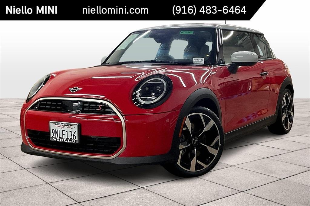 used 2025 MINI Hardtop car, priced at $32,992