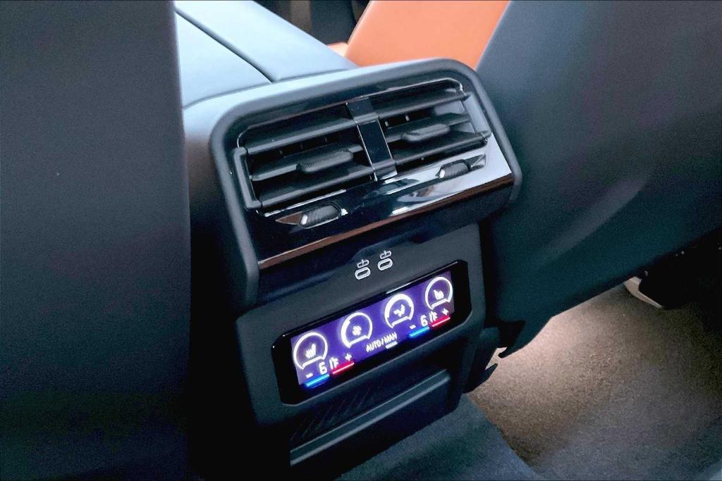 new 2026 BMW M5 car, priced at $141,025